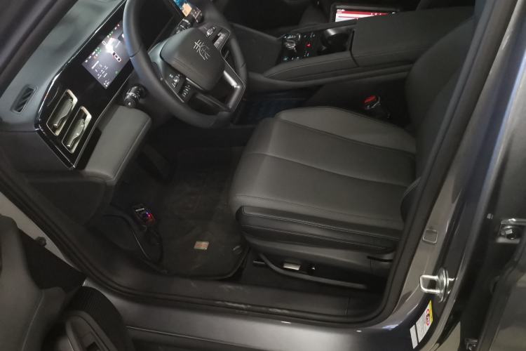 Used BYD Qin L 2025 DM-i Smart Drive 120KM Leading Model