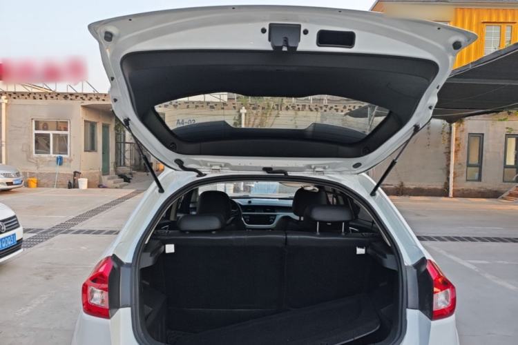 Used Geely Auto Vision X3 2017 1.5L Automatic Elite Model Trunk