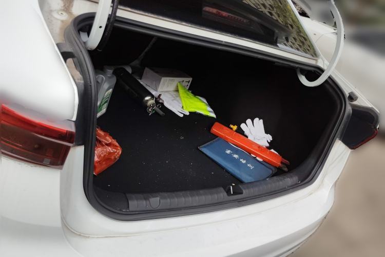 Used Geely Auto Emgrand 2025 4th Generation 1.5L Manual – Dragon Edition
