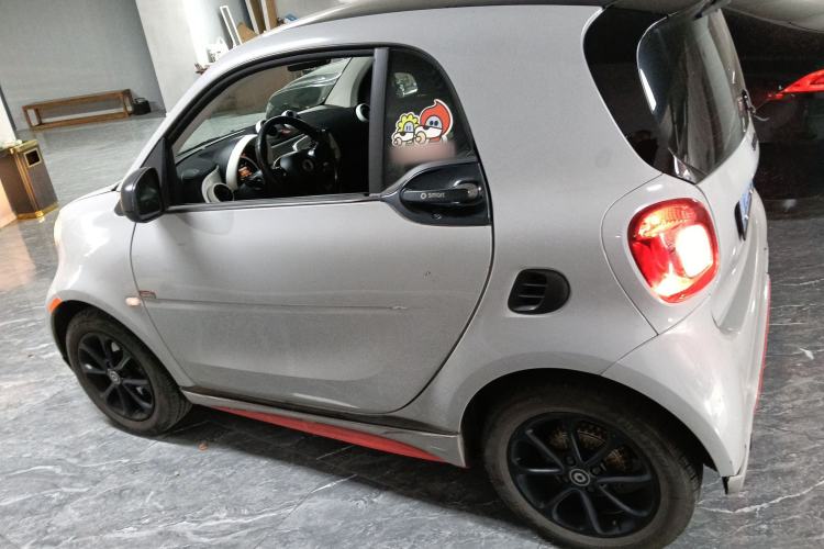 Used smart fortwo 2015 1.0L 52 kW Hardtop Passion Edition
