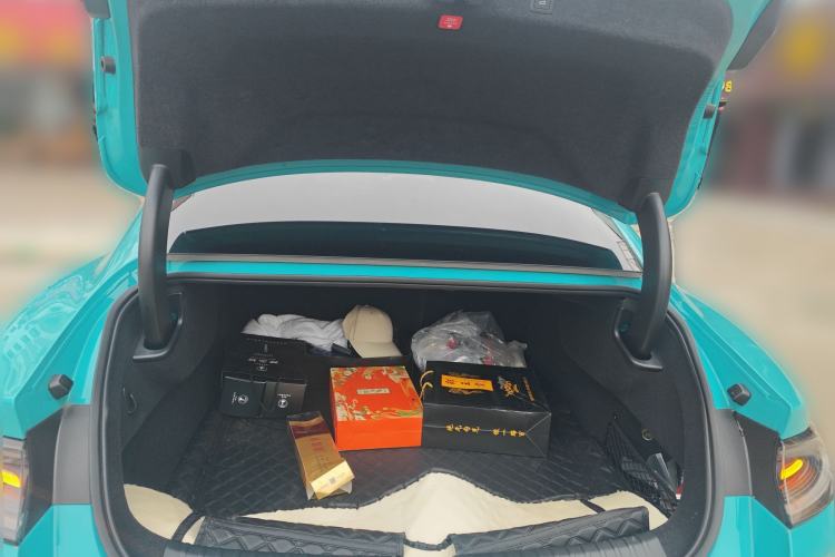 Used Xiaomi Auto SU7 2024 Rear-Drive Long-Range Intelligent Driving Version