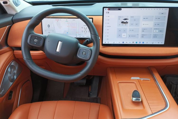 Used Wey Lanshan 2025 Four-Wheel Drive Ultra Steering Wheel