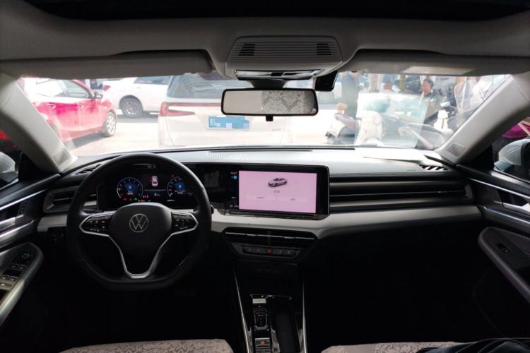 Used Volkswagen Lamando 2022 Lavida L 280TSI DSG Cool & Spicy Edition Center Console