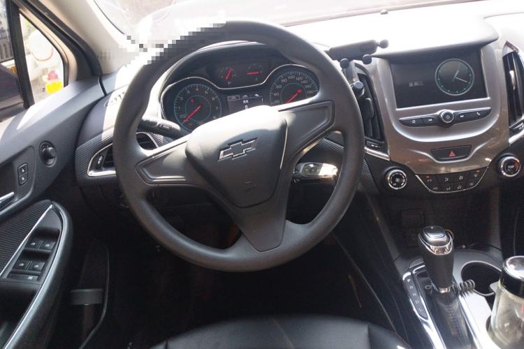 Used Chevrolet Cruze 2018 Redline 320 Automatic Pioneer Edition
