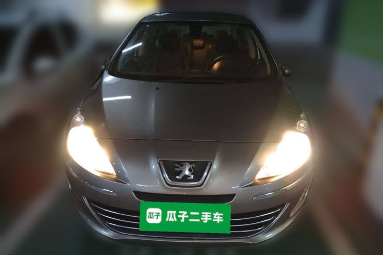 Used Peugeot 408 2011 2.0L Manual Luxury Edition