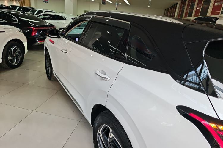 Used Hongqi HS3 2023 1.5T Two-Wheel Drive Shanwei Edition
