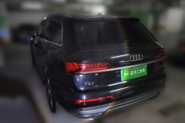 Used Audi Q7 2021 55 TFSI quattro S line Sport model
