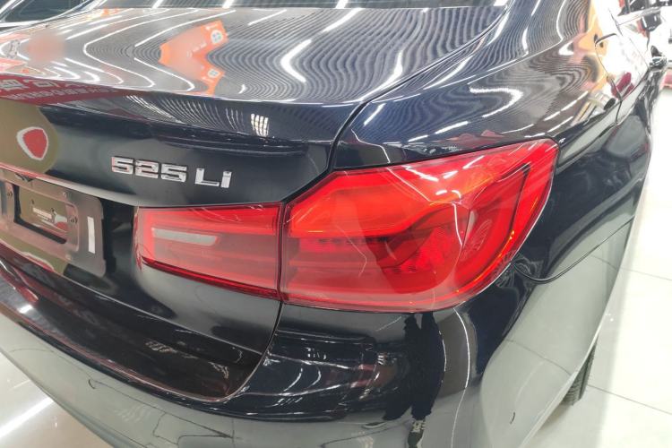 Used BMW 5 Series 2020 525Li M Sport Package