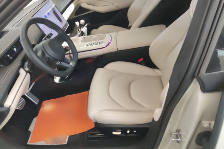 Used Xiaomi Auto SU7 2024 Four-Wheel Drive Ultra-Long Range Advanced Intelligent Driving Max Edition