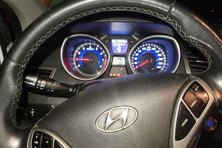 Used Hyundai Elantra (5th Generation / Langdong) 2013 1.6L Automatic Luxury Model Steering Wheel