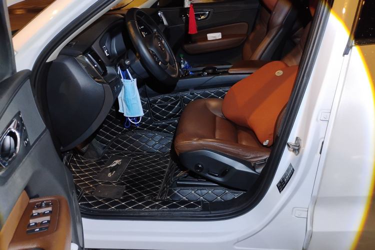 Used Volvo XC60 2018 T5 4x4 Zhiyi Edition