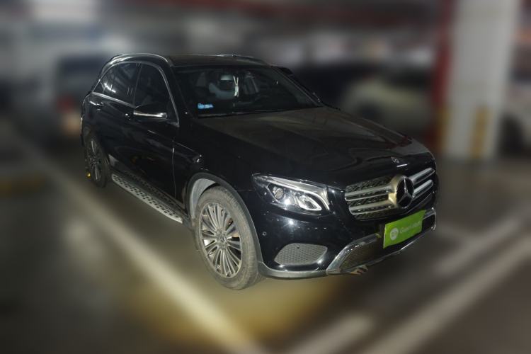 Used Mercedes-Benz GLC 2017 GLC 200 4MATIC Front Right 45 Deg