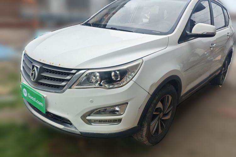 Used Baojun 560 2015 1.8L manual luxury version