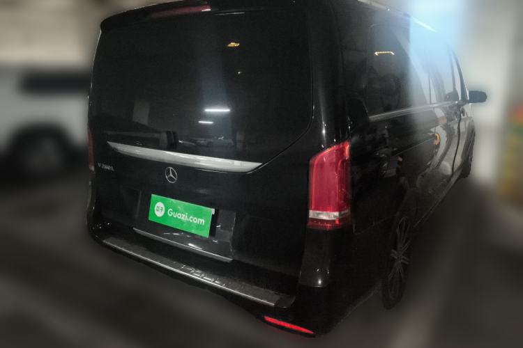 Used Mercedes-Benz V-Class 2022 V 260 L Long-wheelbase Luxury Edition Rear Right 45 Deg