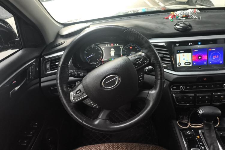 Used GAC Trumpchi GS7 2017 320T Two-Wheel-Drive Luxury Smart Connectivity Model
