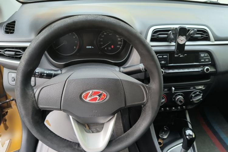 Used Hyundai Verna (older generation) 2017 1.4L Automatic YueXiang Edition China V-standard