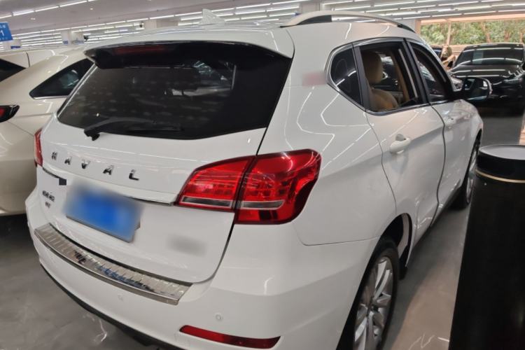 Used Haval H2 2016 Red-Label 1.5T Automatic Two-Wheel Drive Luxury Model Rear Right 45 Deg