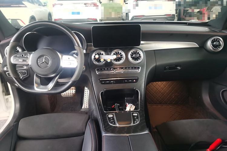 Used Mercedes-Benz C-Class 2022 Refreshed C 260 Coupe Interior 2