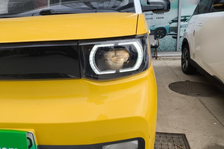 Used Wuling Hongguang MINIEV 2021 Macaron Premium Model – Lithium-NMC