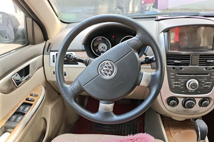 Used Buick Excelle 2015 1.5L Automatic Classic Model
