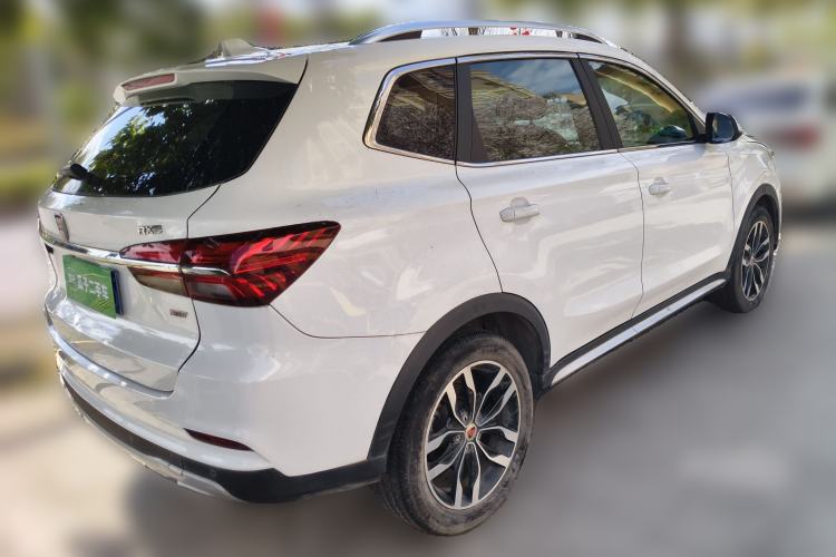 Used Roewe RX5 2016 20T Two-Wheel Drive Manual Transmission Internet Smart Edition
