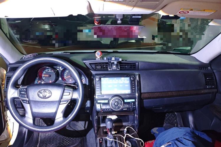 Used Toyota Reiz 2013 2.5S Elite Edition Center Console