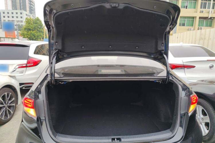 Used Toyota Levin 2021 Dual-Engine 1.8H E-CVT Luxury Edition
