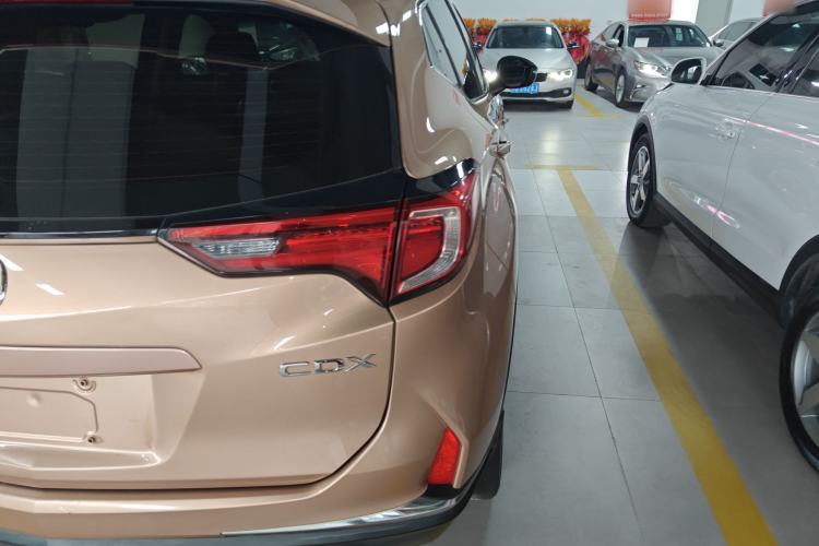 Used Acura CDX 2016 1.5T Two-Wheel Drive Enjoyment Edition