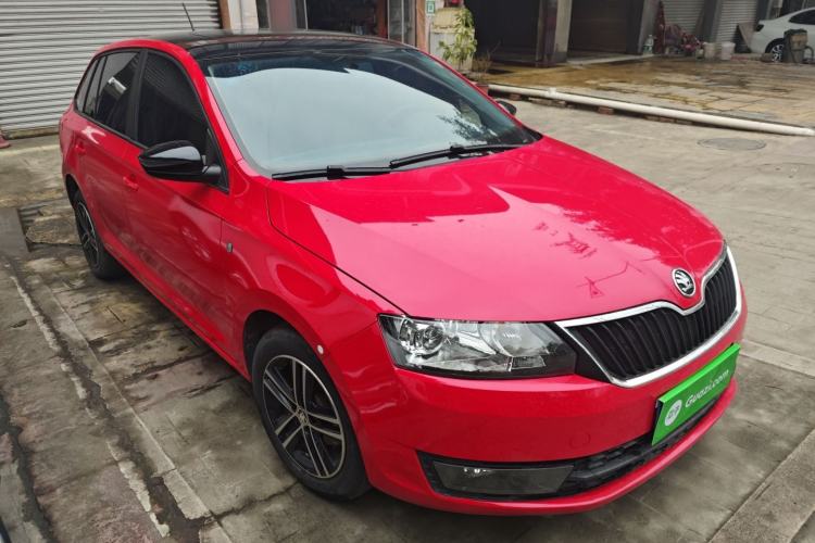 Used Skoda Rapid Spaceback 2014 1.6L Automatic Enjoyment Edition
