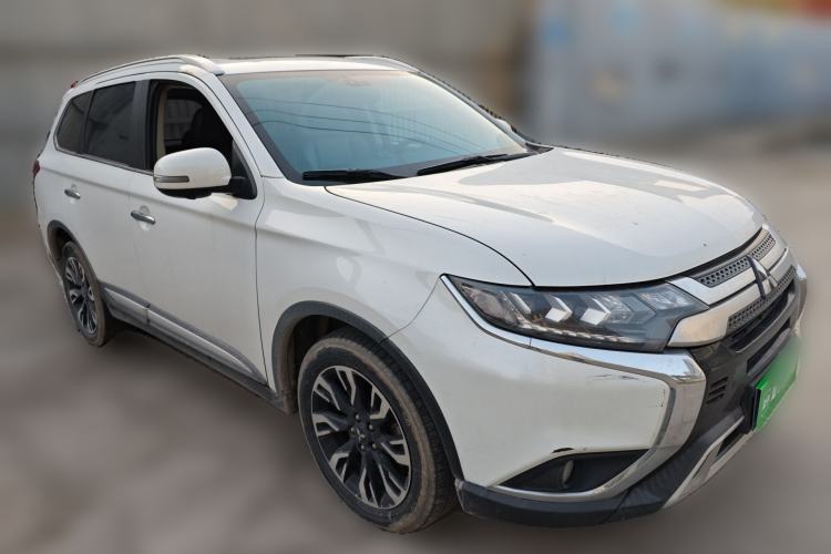 Used Mitsubishi Outlander 2020 2.4L 4x4 Zhi Xiang Edition 7-Seater
