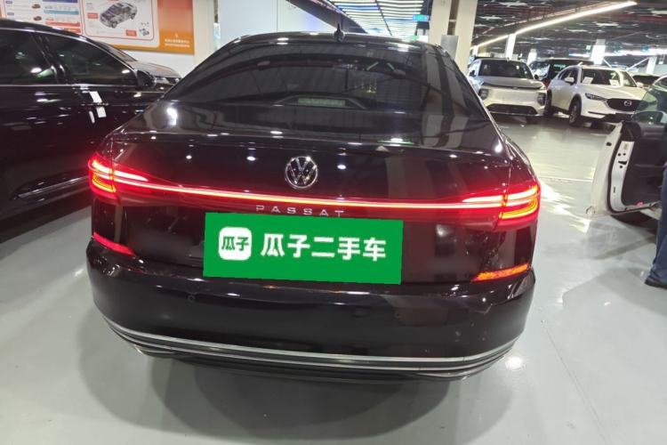 Used Volkswagen Passat 2023 330TSI Starry Elite Edition
