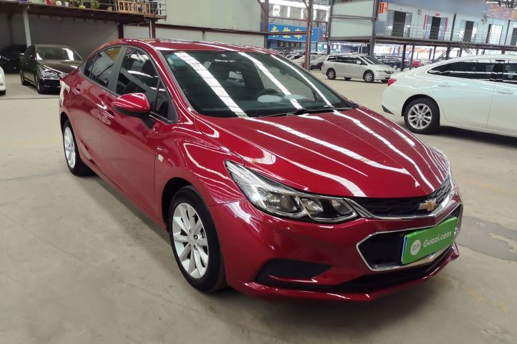Used Chevrolet Cruze 2017 1.5L Automatic Pioneer Sunroof Edition
