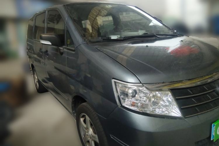 Used Dongfeng Shuaike 2013 Revised Version 1.5L Manual Comfort Trim 7 Seats China IV Standard
