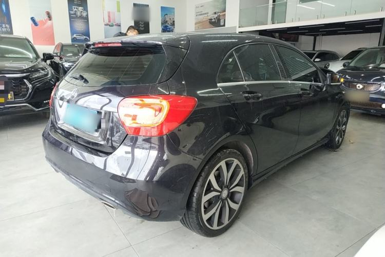 Used Mercedes-Benz A-Class 2015 A 200 Fashion Model