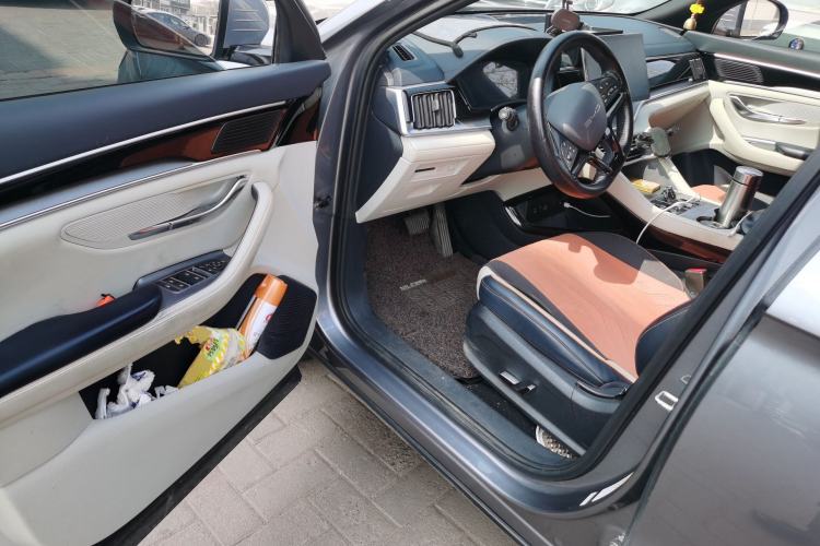 Used BYD Song PLUS New Energy 2023 Champion Edition EV 520KM Luxury Model Driver Seat