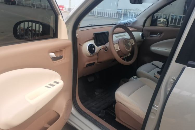 Used Wuling Hongguang MINIEV 2025 Four-Door Version Advanced Edition Driver Seat