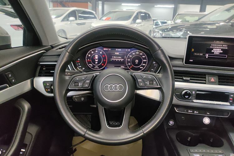 Used Audi A4L 2018 30th Anniversary Edition 40 TFSI Fashion Model