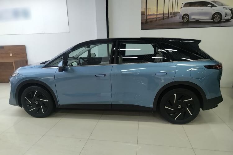 Used Venucia VX6 2023 520 Max
