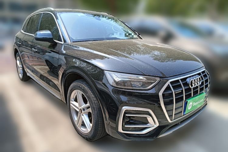 Used Audi Q5L 2022 40T Fashionable and Elegant Model Front Right 45 Deg