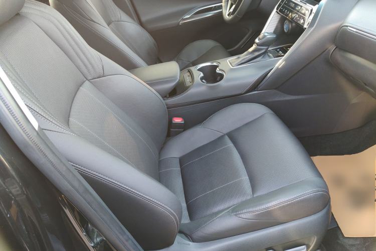 Used Toyota Harrier 2022 Dual-Engine 2.5L CVT Two-Wheel Drive Luxury Edition