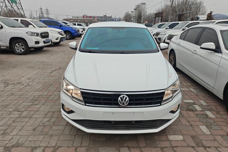 Used Volkswagen Jetta 2017 1.5L Manual Fashion Edition
