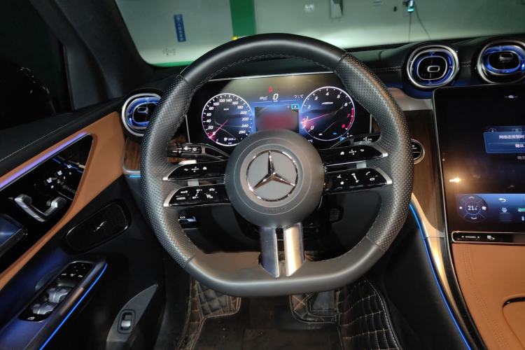 Used Mercedes-Benz GLC 2023 Refreshed GLC 300 L 4MATIC Dynamic Version 7-Seater Steering Wheel