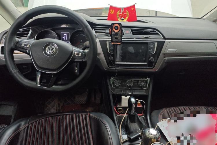 Used Volkswagen Touran 2016 Volkswagen Touran L 280TSI DSG Comfort Edition
