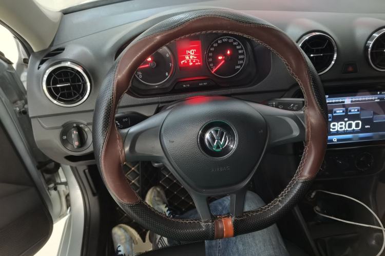 Used Volkswagen Jetta 2017 1.4L Manual Fashion Edition Steering Wheel