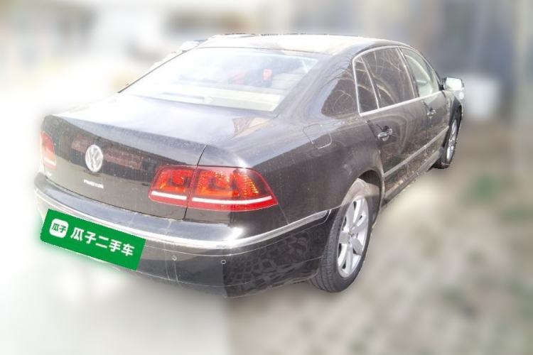 Used Volkswagen Phaeton 2014 3.0L Executive Model Rear Right 45 Deg