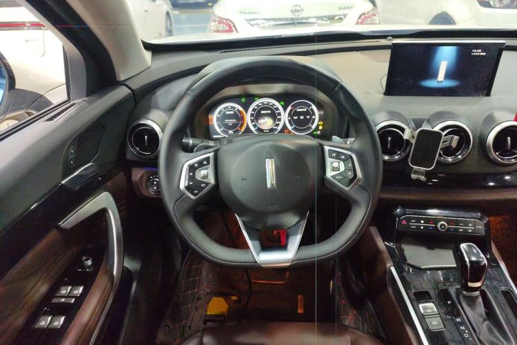 Used Wey VV7 2017 2.0T Ultra-Luxury Version
