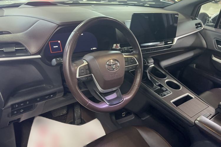 Used Toyota Granvia 2024 2.5L Hybrid Prestige PLUS Four-Wheel Drive Version Steering Wheel