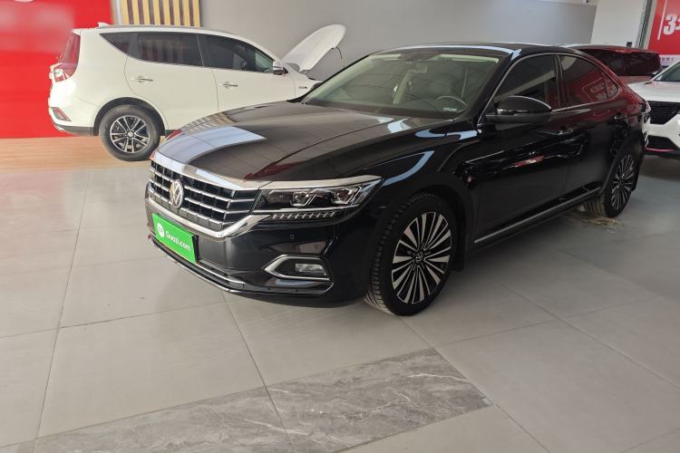 Used Volkswagen Passat 2020 Revised Version 330TSI Luxury Edition China VI Standard