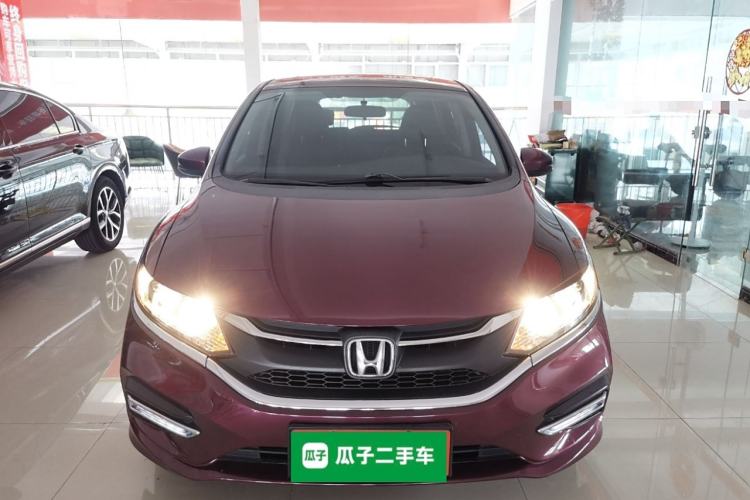 Used Honda Jade 2017 1.8L automatic Comfort version 5 seats
