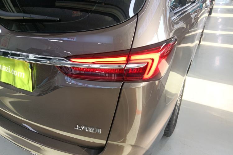 Used Buick GL8 2023 Land Executive Class Smart Enjoyment Model
